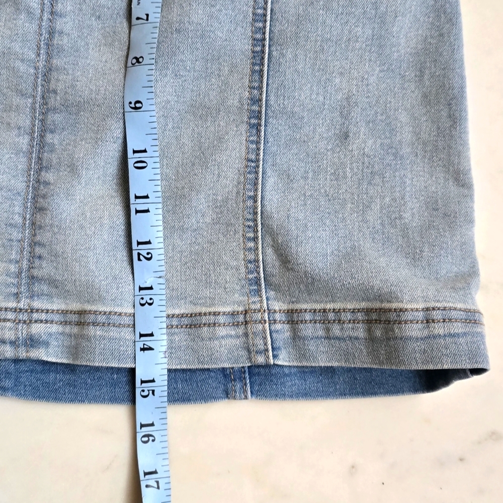 Wild Fable faded Denim Seamed Mini Skirt Size Med - Picture 6 of 7